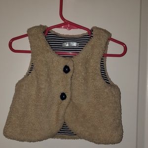 Mini Boden sherpa vest